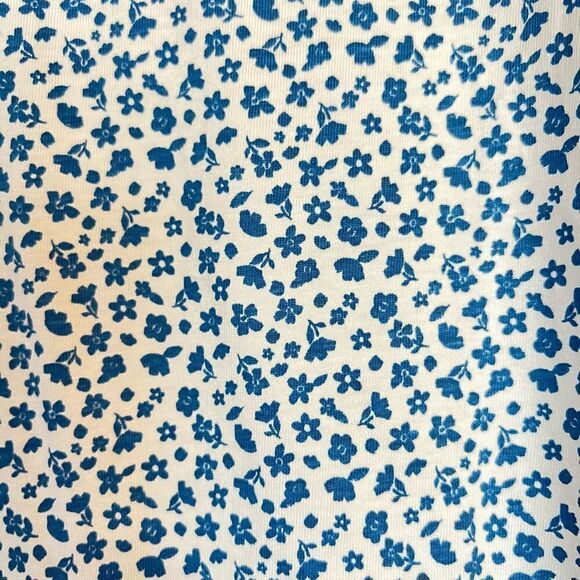 Ben Sherman Floral Print T Shirt Blue and White Size Small NWT - Picture 7 of 7